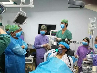 云南省肿瘤医院 昆明医科大学第三附属医院成功实施一例气管镜下气管肿瘤切除术